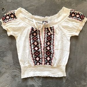 2b Bebe Tribal Embroidered Off the Shoulder
